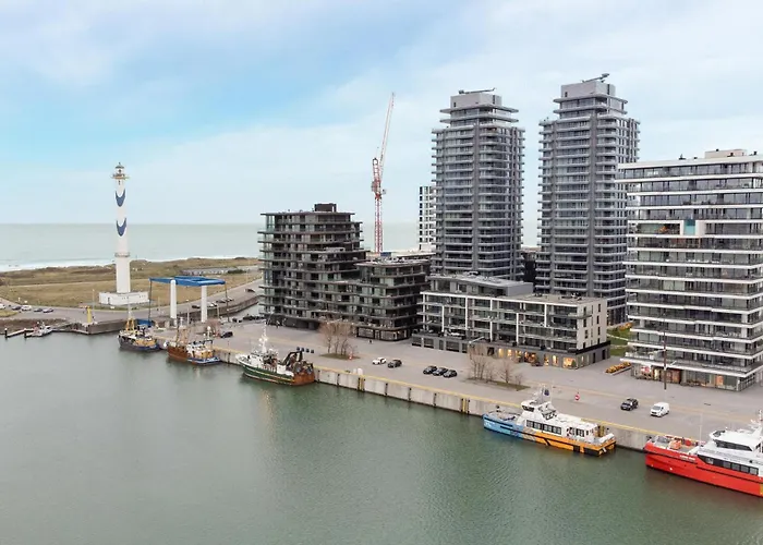 Apartment 2 Bedroom In *