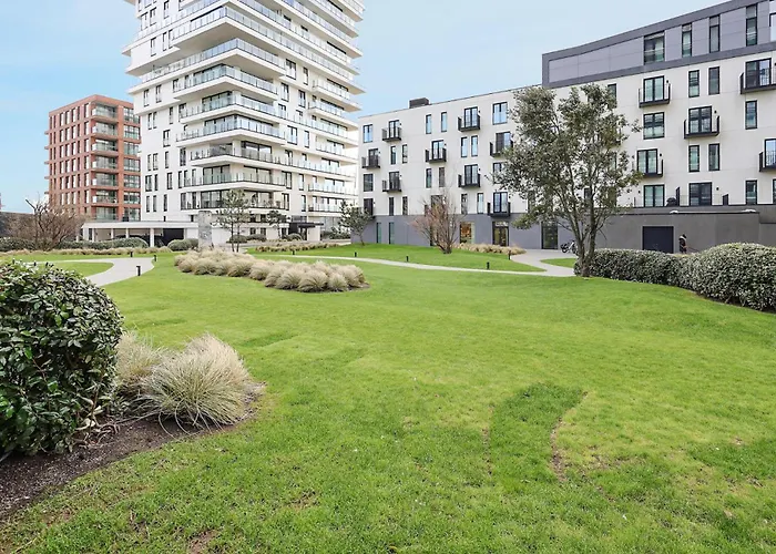 2 Bedroom In Apartment *