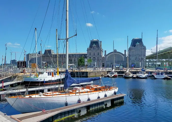 2 Bedroom In Apartment